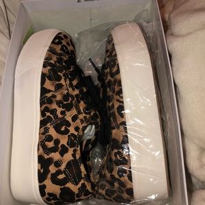 Steve Madden leopard print platform sneakers